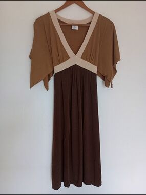 Boston Proper Brown & Tan V-Neck Colorblock Dress